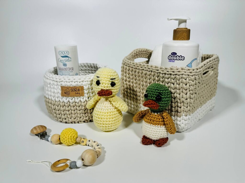 Kézzel horgolt SORAbaby termékek